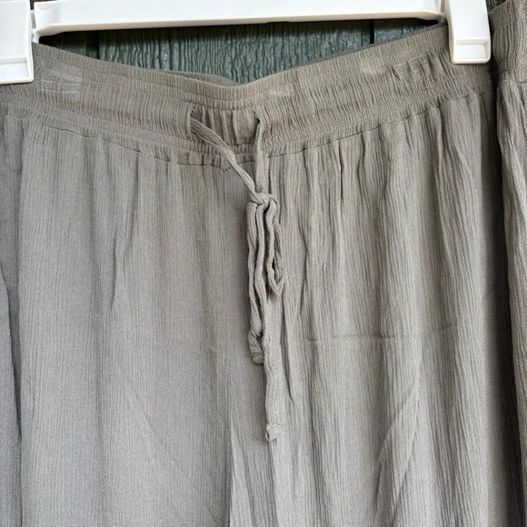 Cato Plus Size 18/20 Boho Wide-Leg Ruffle Pants - Picture 3 of 7